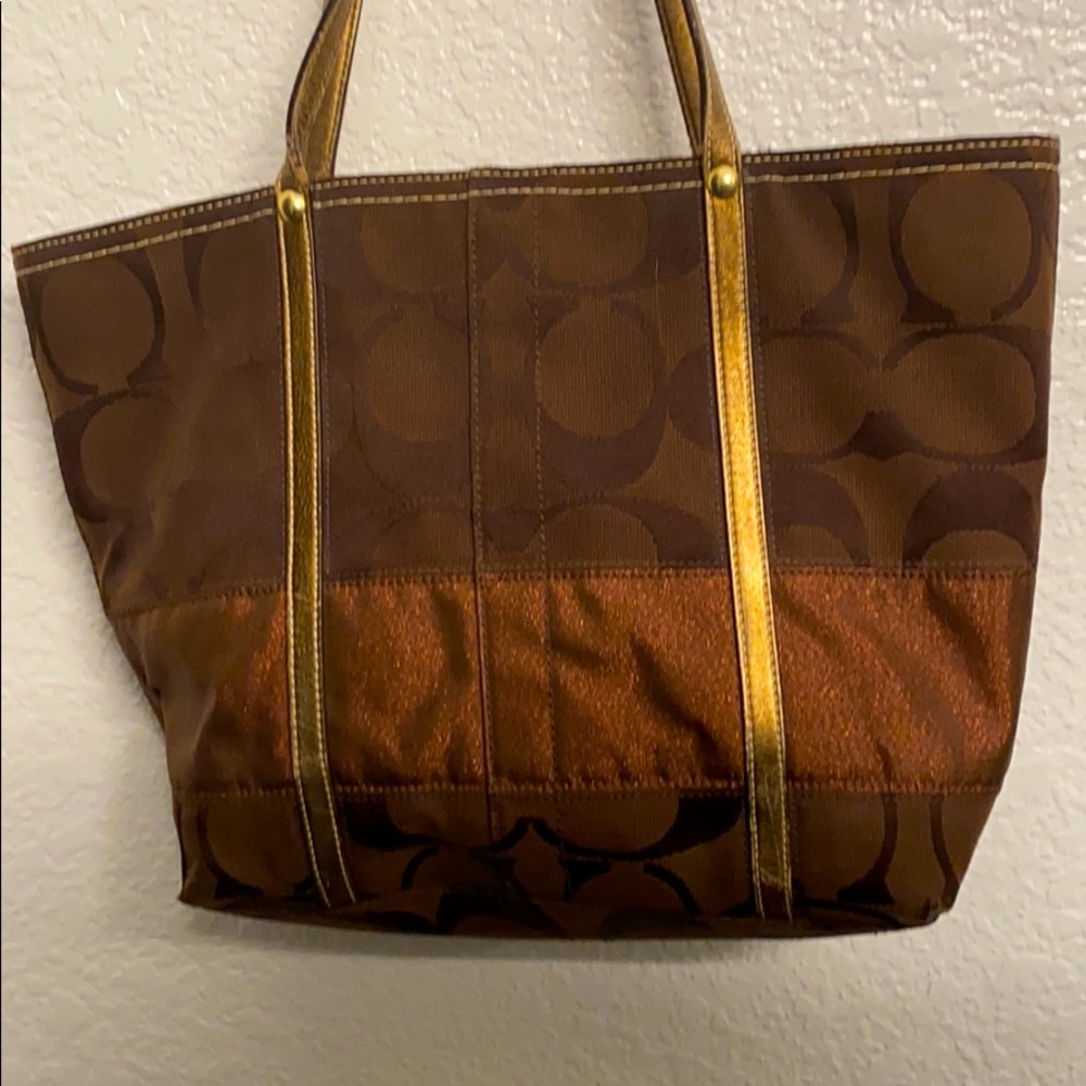 Coach Classic Tote